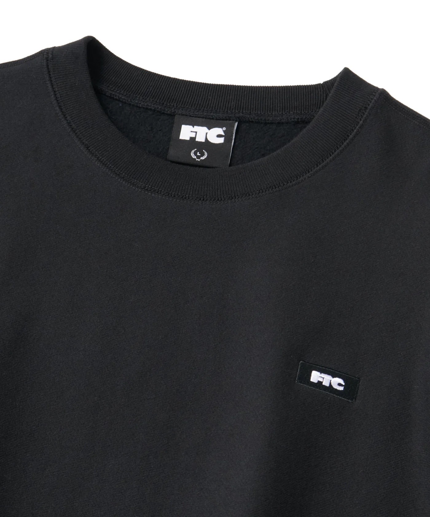 画像2: FTC SMALL BOX LOGO CREW NECK